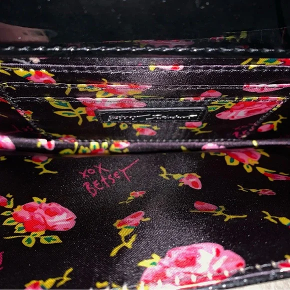 NWT BETSEY JOHNSON BLACK PATENT XOLYLA SHIMMER/GLITTER PURSE CLUTCH WITH BOW - Picture 12 of 12